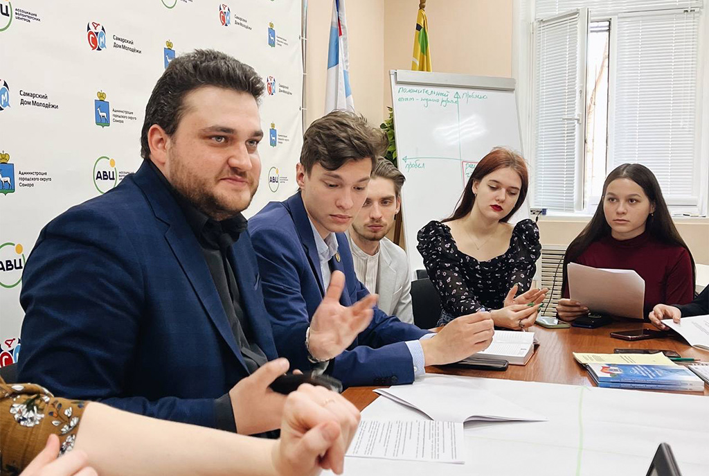 Круглый стол "О молодежной политике в РФ"